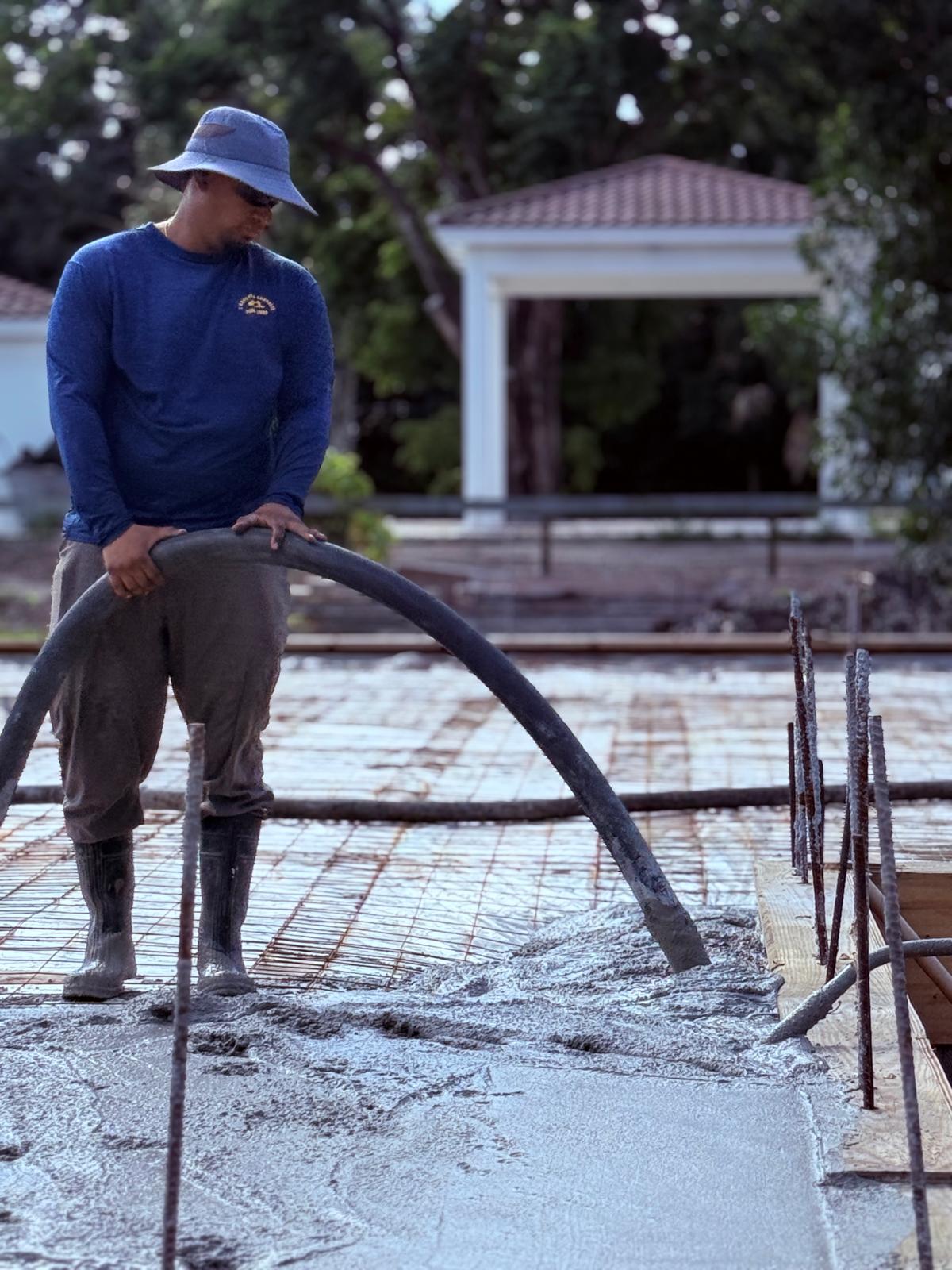 Foundation concrete pump crew - LMV Construction